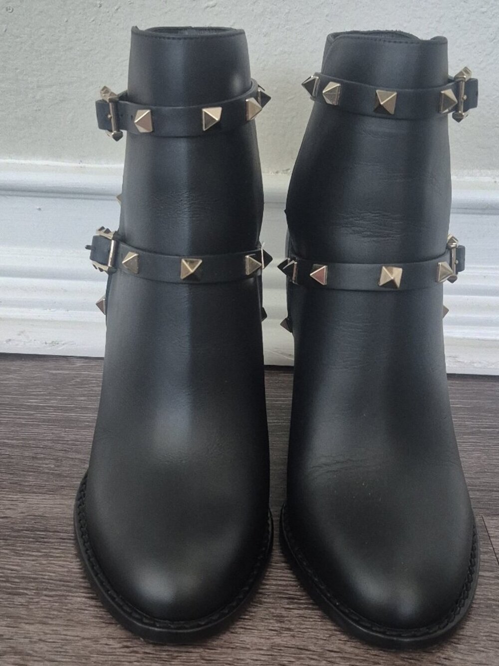 Valentino Rockstud Ankle Boots - Picture 2 of 16